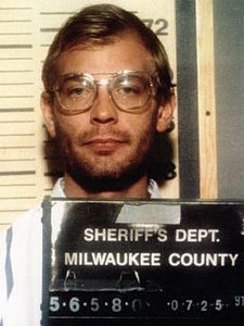 Jeffrey_Dahmer_Sheriffs_1991_mugshot